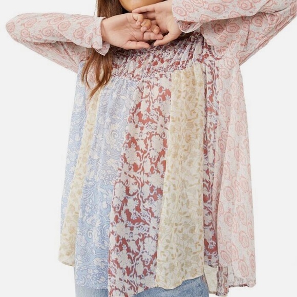 Free People Tops - Free People Merrie Mix Floral Print Smocked Chiffon Tunic Blouse Size M NWOT